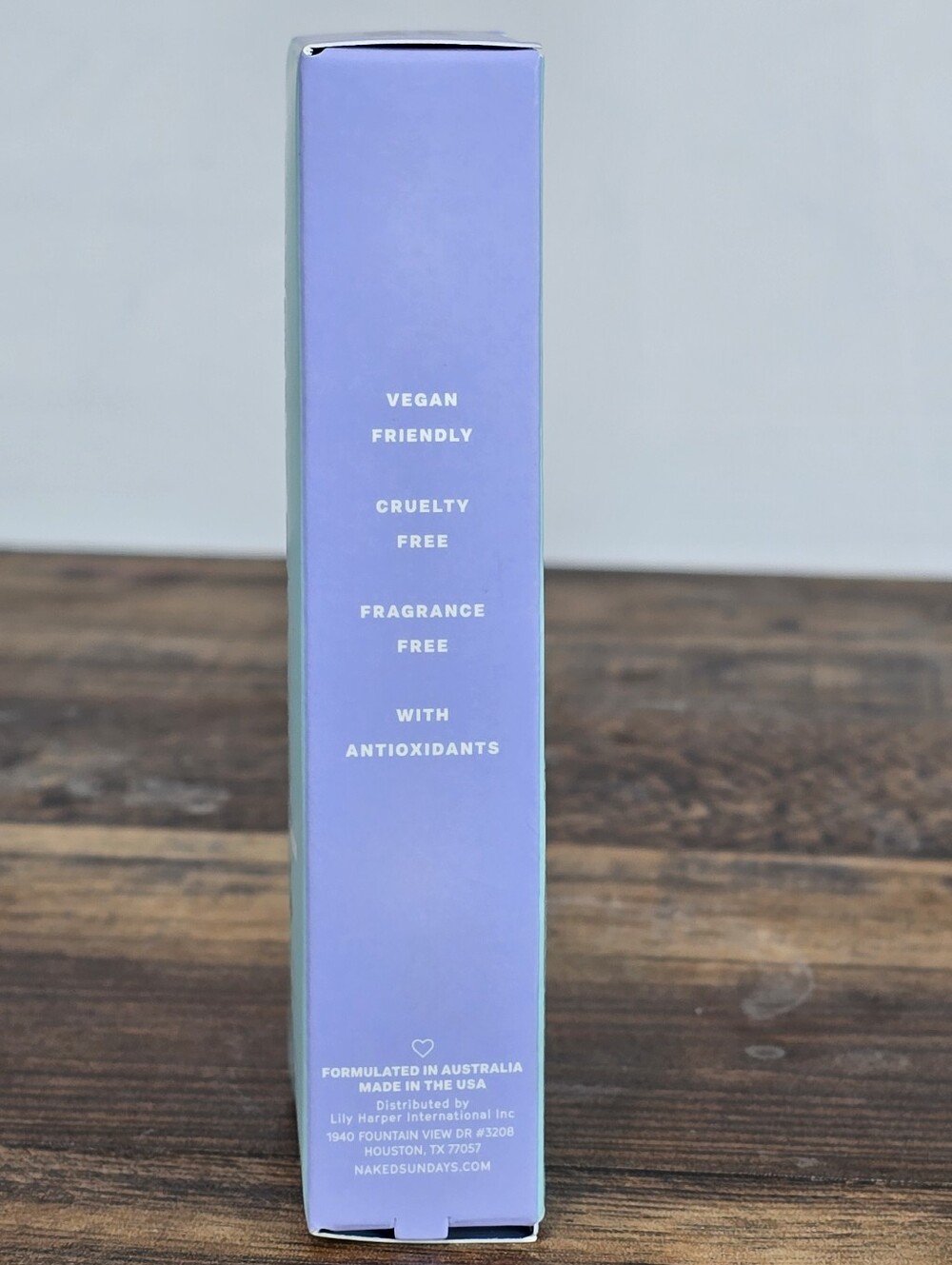 Naked Sundays Collagen Glow 100% Mineral Suscreen SPF 50+ - Picture 9 of 11